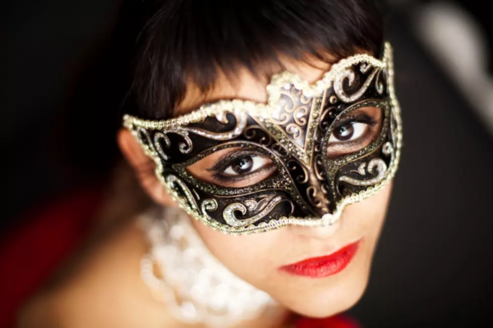 Red Carpet Masquerade Ball At Clarion Hotel La Crosse